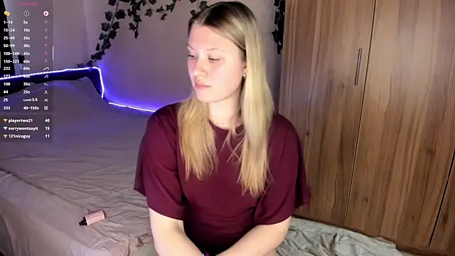 SkyeDavis online show from April 2026 01:12:01 PM