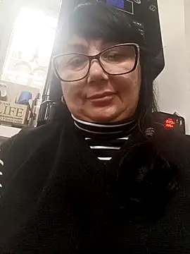 Snapshot of MariSwan222 chatting on January 2026 11:01:02 AM MariSwan222 online show from January 2026 11:01:02 AM