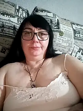 Snapshot of MariSwan222 chatting on January 2026 07:11:01 PM MariSwan222 online show from January 2026 07:11:01 PM