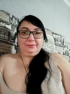 Snapshot of MariSwan222 chatting on February 2026 11:39:02 AM MariSwan222 online show from February 2026 11:39:02 AM