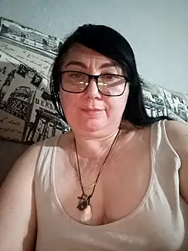 MariSwan222 online show from April 2026 08:58:02 PM