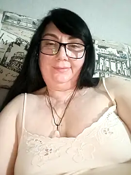 MariSwan222 online show from April 2026 05:08:02 PM
