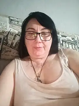MariSwan222 online show from May 2026 08:25:01 PM