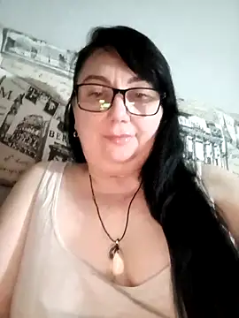 MariSwan222 online show from May 2026 08:37:01 PM