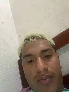 Snapshot of Augusto112 chatting on February 2026 07:37:01 PM Augusto112 online show from February 2026 07:37:01 PM