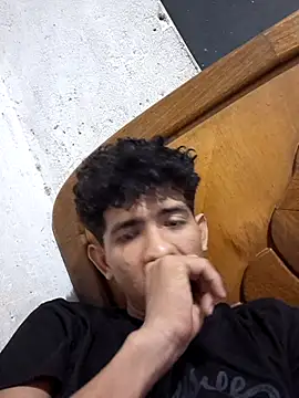 adexe23 online show from December 2025 02:51:02 AM