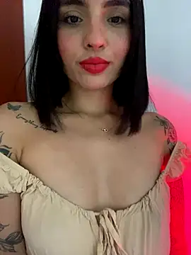 Snapshot of AngelWarm chatting on December 2025 09:52:02 PM AngelWarm online show from December 2025 09:52:02 PM