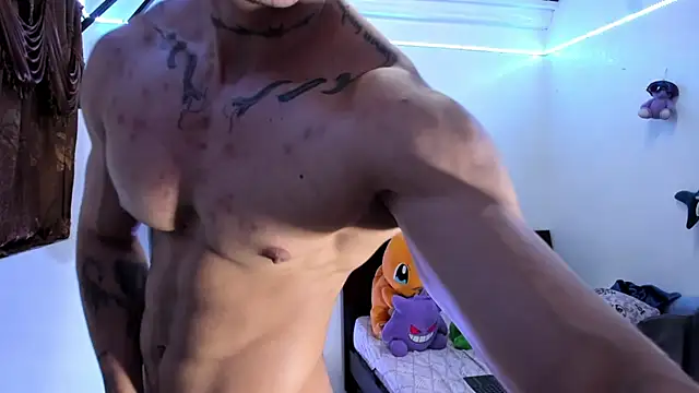 Snapshot of Bull__fit chatting on June 2026 04:12:02 AM Bull fit online show from June 2026 04:12:02 AM