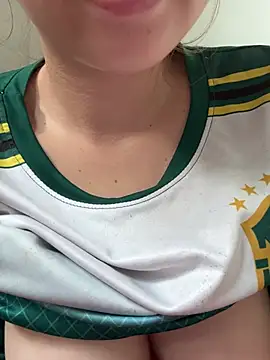 Snapshot of Hana-68 chatting on January 2026 01:43:01 AM Hana-68 online show from January 2026 01:43:01 AM