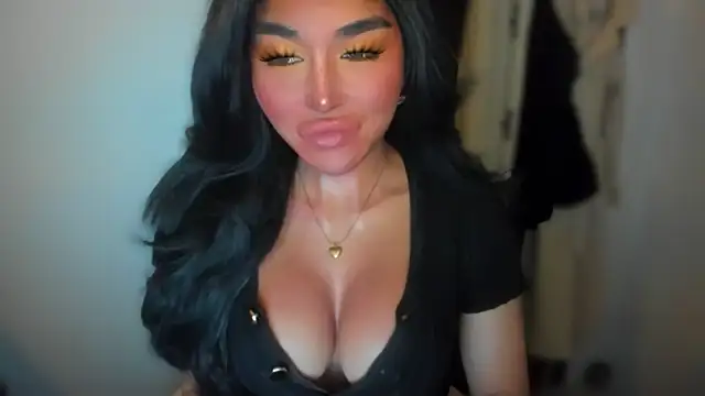 Snapshot of mxshemale_ladyboy chatting on December 2024 05:00:01 PM mxshemale ladyboy online show from December 2024 05:00:01 PM