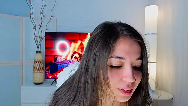 EmmyNoel online show from May 2026 07:11:02 PM