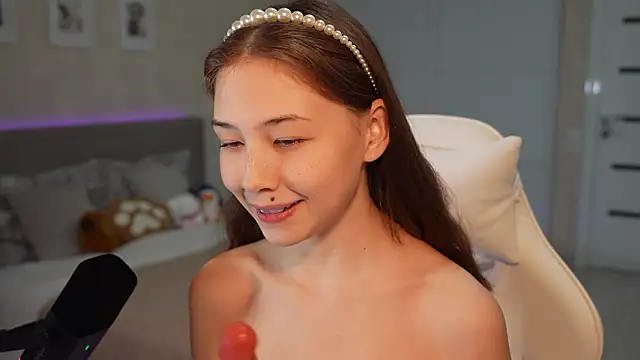 Snapshot of luna_young chatting on January 2026 06:11:02 PM luna young online show from January 2026 06:11:02 PM