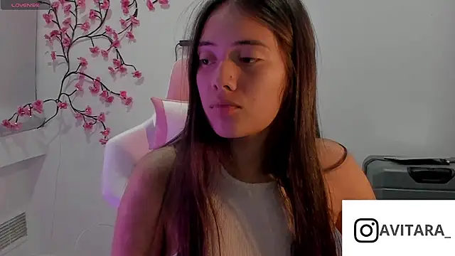 Snapshot of vanesita_ chatting on June 2026 12:57:02 AM vanesita online show from June 2026 12:57:02 AM