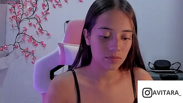 Snapshot of vanesita_ chatting on June 2026 11:52:01 PM vanesita online show from June 2026 11:52:01 PM