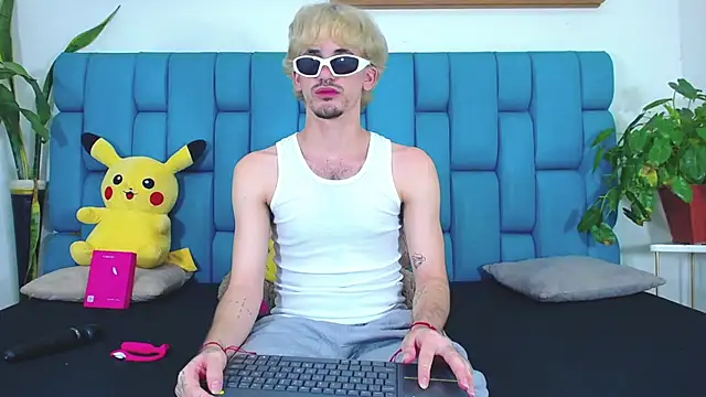 Snapshot of boy_Dirty_X chatting on July 2026 05:12:02 AM boy Dirty X online show from July 2026 05:12:02 AM