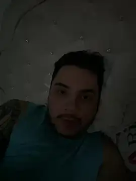 Diegohernan17 online show from May 2026 07:11:01 PM