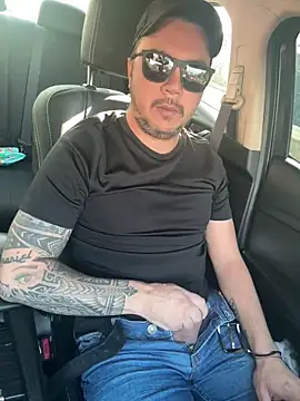 Diegohernan17 online show from May 2026 09:22:02 PM