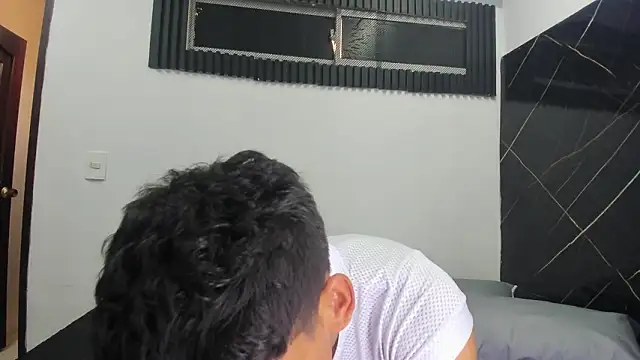 Emer santos online show from February 2026 07:52:02 PM