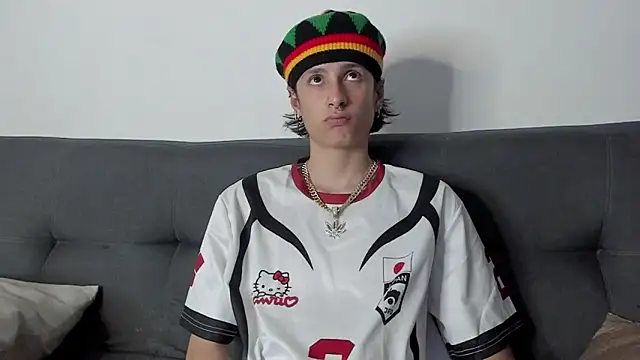 Snapshot of cirosky_elchicopolla chatting on December 2025 04:18:02 AM cirosky elchicopolla online show from December 2025 04:18:02 AM