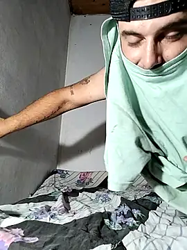 luisgomezcg online show from December 2025 03:24:02 AM