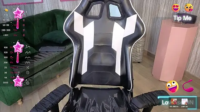 vaiolett t online show from April 2026 07:47:02 PM