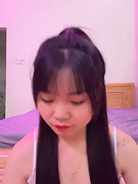 Snapshot of ___KARA___ chatting on February 2026 01:06:02 AM KARA online show from February 2026 01:06:02 AM