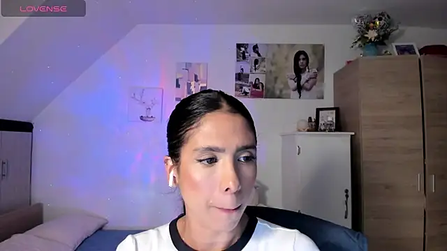 VEROSlen- online show from March 2026 04:18:01 AM