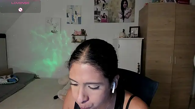 VEROSlen- online show from May 2026 03:48:01 AM