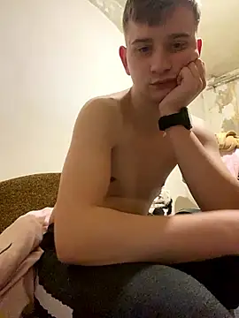 Snapshot of Fantastic6 chatting on January 2026 07:28:02 PM Fantastic6 online show from January 2026 07:28:02 PM