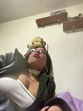 Candy LS online show from March 2026 07:17:01 PM