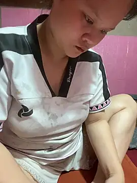 Thanhhuyen001 online show from April 2026 07:17:01 AM