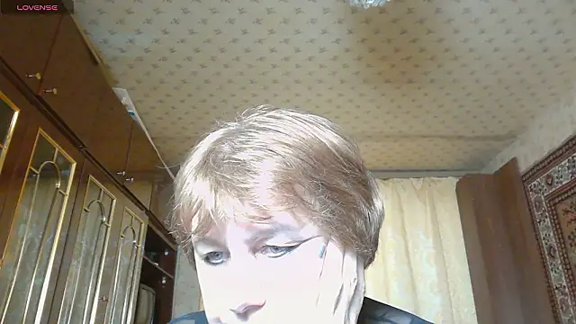 Snapshot of Casey_peach chatting on February 2026 12:37:01 PM Casey peach online show from February 2026 12:37:01 PM