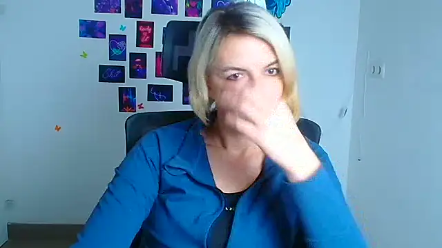 Snapshot of Lana_Foxyy chatting on December 2025 04:47:02 PM Lana Foxyy online show from December 2025 04:47:02 PM