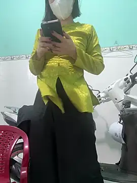 Snapshot of bi_biii chatting on May 2026 02:51:02 AM bi biii online show from May 2026 02:51:02 AM
