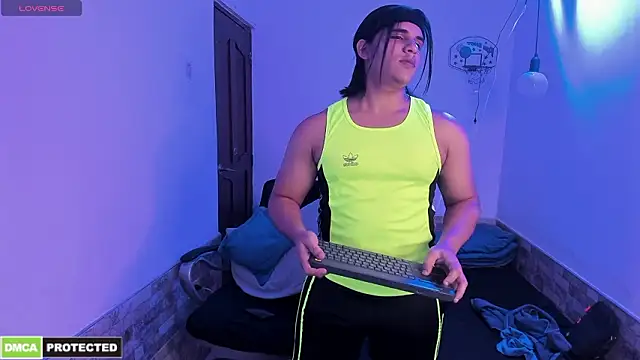 latinboyfit online show from March 2026 09:05:01 AM
