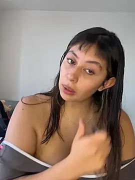 justmariee online show from March 2026 04:08:01 PM