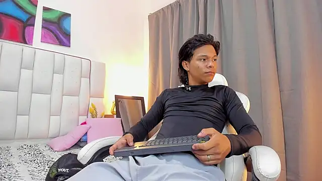 AndyKings 1 online show from April 2026 03:11:01 AM