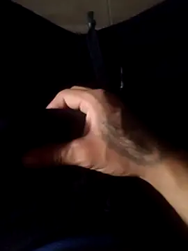 Wilmar0  online show from December 2025 08:06:01 PM