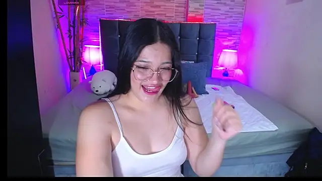Valeri hot22 online show from May 2026 08:47:01 PM