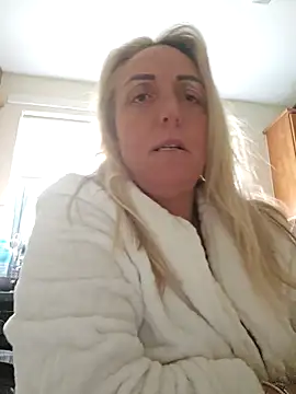 theblondecocklover online show from March 2026 07:44:01 AM