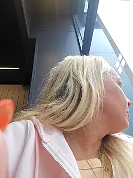 theblondecocklover online show from March 2026 11:03:01 AM