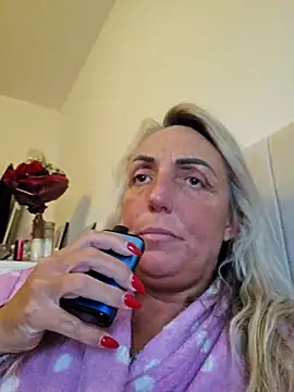 theblondecocklover online show from May 2026 05:13:01 AM
