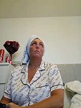 theblondecocklover online show from May 2026 08:26:02 PM