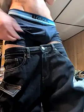 B8RHUNG online show from February 2026 01:15:02 AM