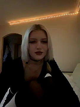 kris tinika online show from December 2025 07:48:01 AM