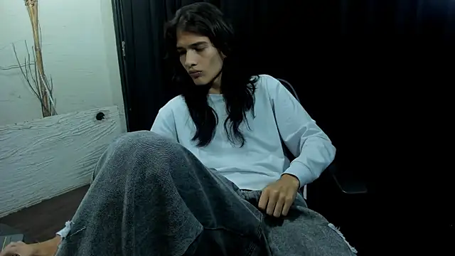 StarCrow19 online show from December 2025 08:26:01 PM