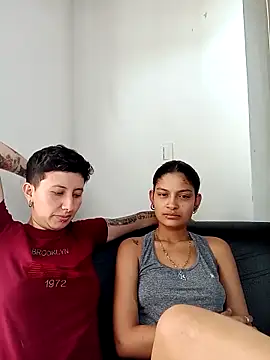 Snapshot of Mei_and_Gaby chatting on January 2026 08:12:01 PM Mei and Gaby online show from January 2026 08:12:01 PM