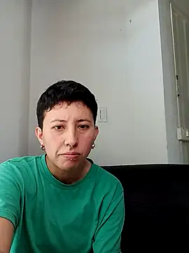 Snapshot of Mei_and_Gaby chatting on January 2026 05:29:02 PM Mei and Gaby online show from January 2026 05:29:02 PM