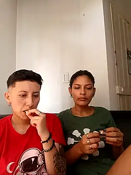 Snapshot of Mei_and_Gaby chatting on January 2026 07:18:01 PM Mei and Gaby online show from January 2026 07:18:01 PM