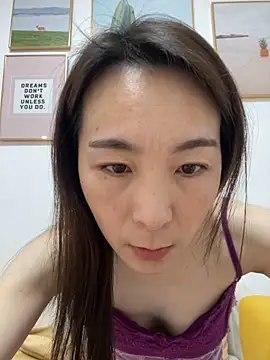 you-005 online show from December 2025 02:18:01 AM